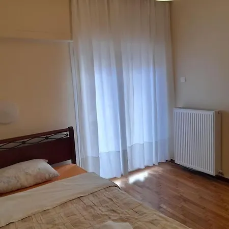 Ήσυχο Και Κεντρικό Διαμέρισμα Larissa Exterior foto