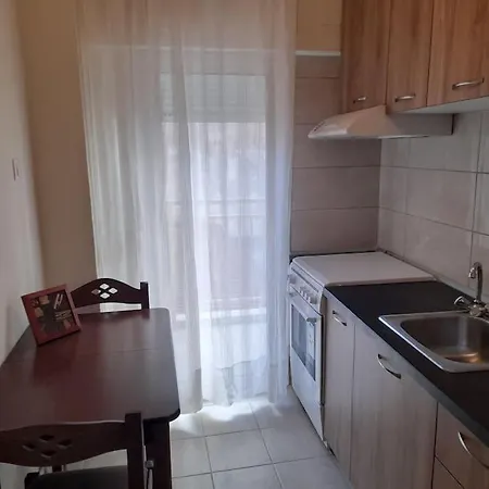 Ήσυχο Και Κεντρικό Διαμέρισμα Larissa Exterior foto